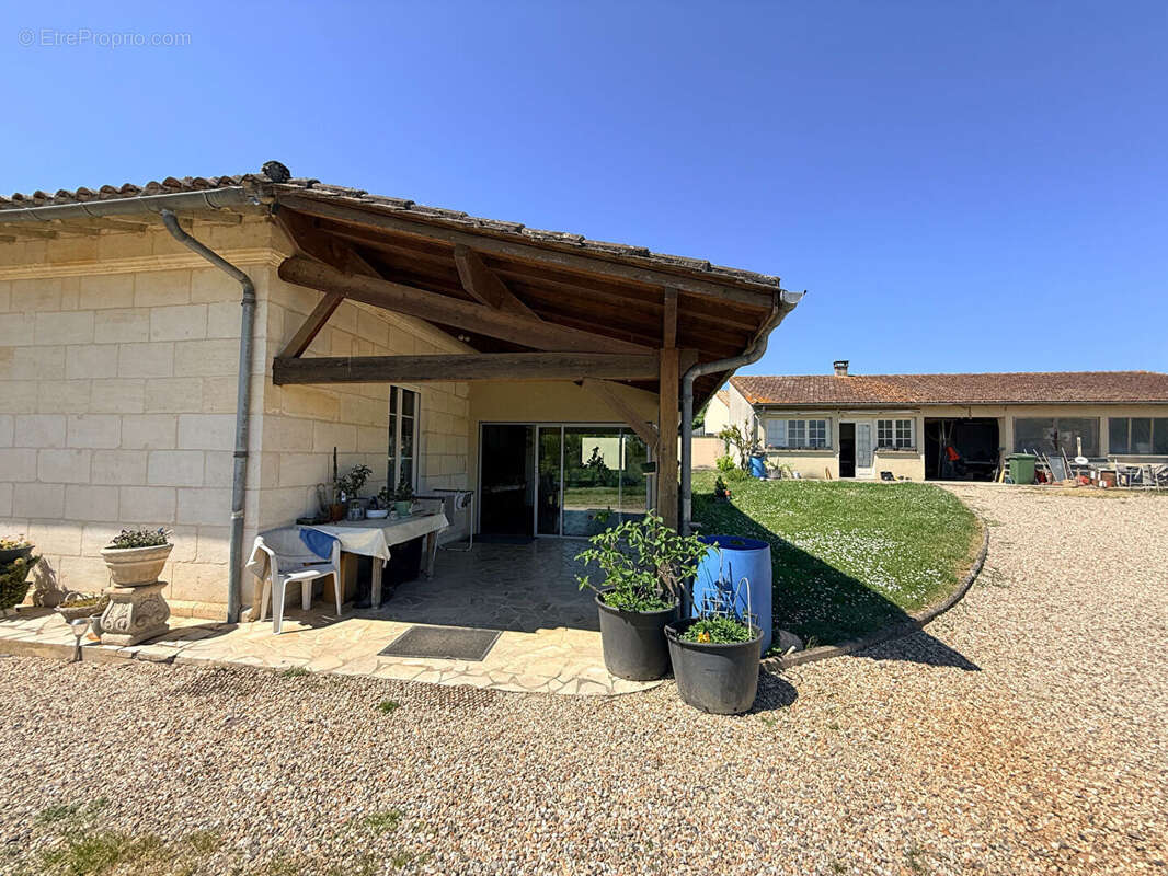 Maison 88m² à fronsac - photo 3