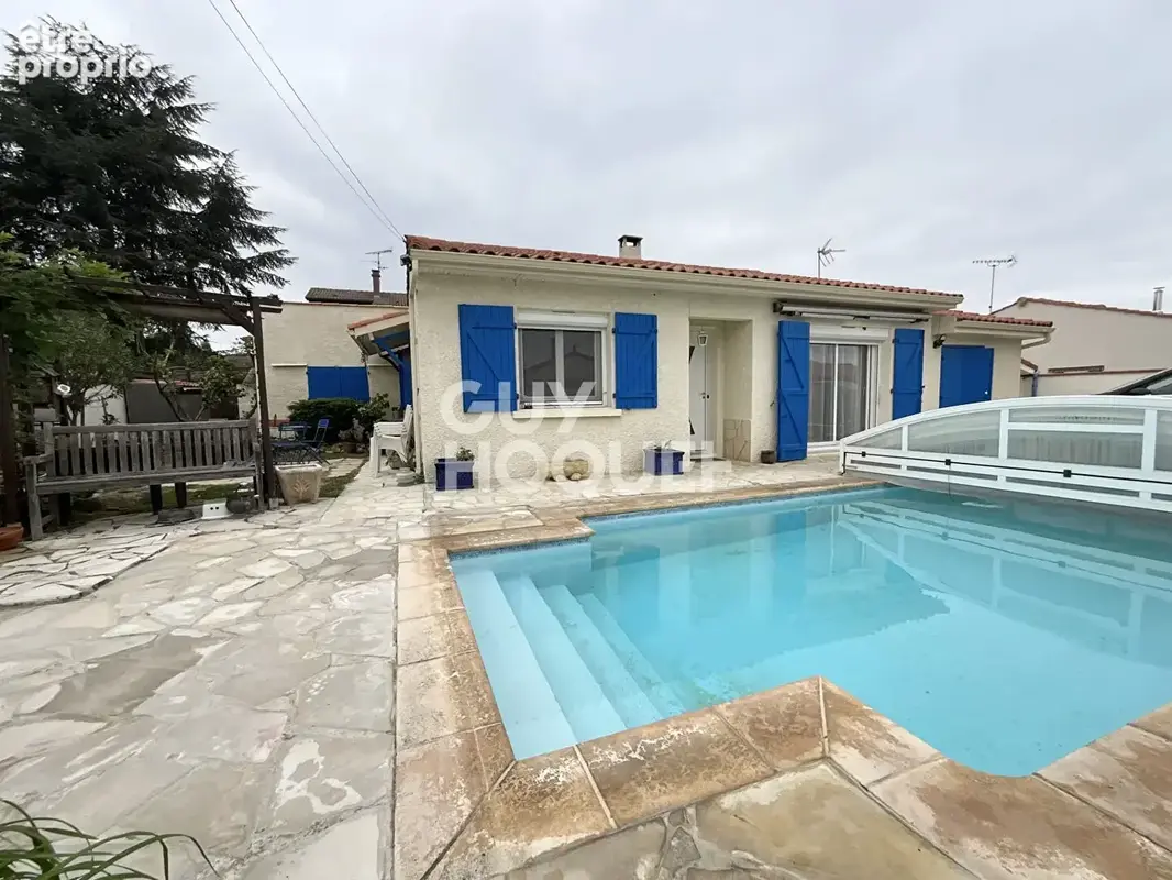 Maison de plain-pied T5 de 119 m2 sur une parcelle de 492 m2 avec piscine - photo 3