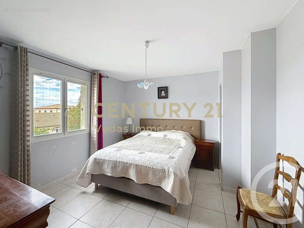 Maison 168 m² à Saint-Jean-De-Vedas  - photo 10