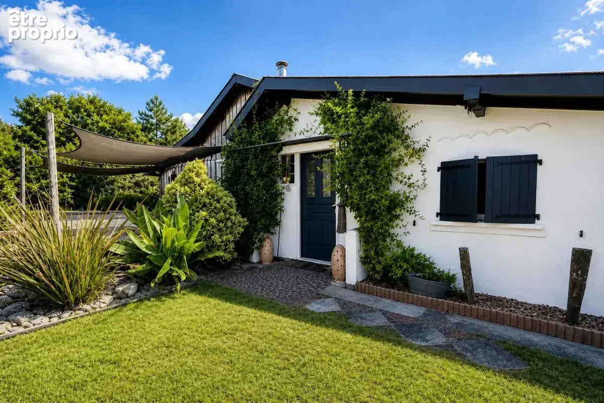 Maison de charme avec gîte indépendant, piscine et potentiel - photo 1