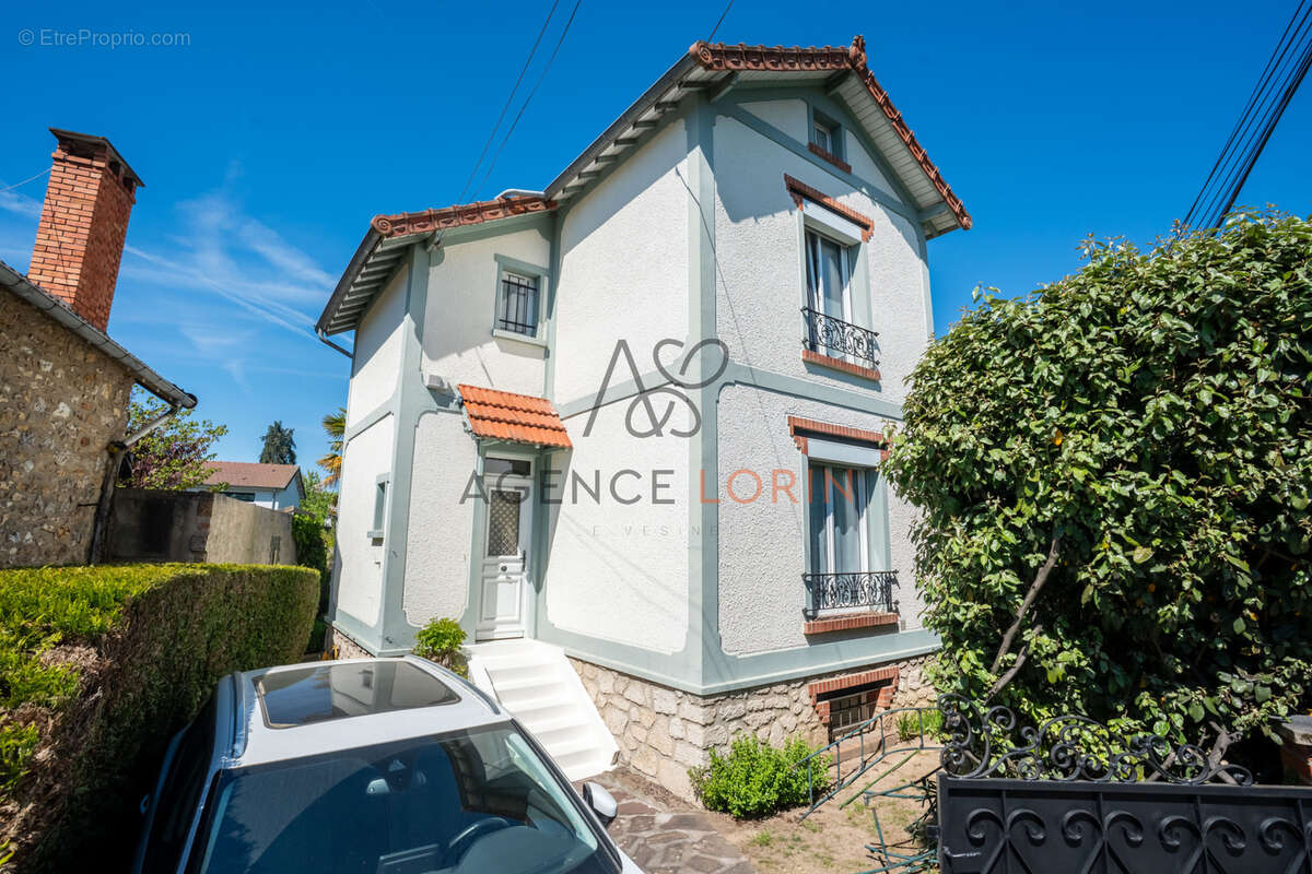 Maison à LE VESINET
