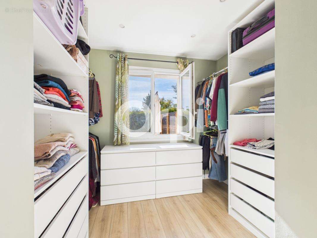 Maison à TOURRETTES