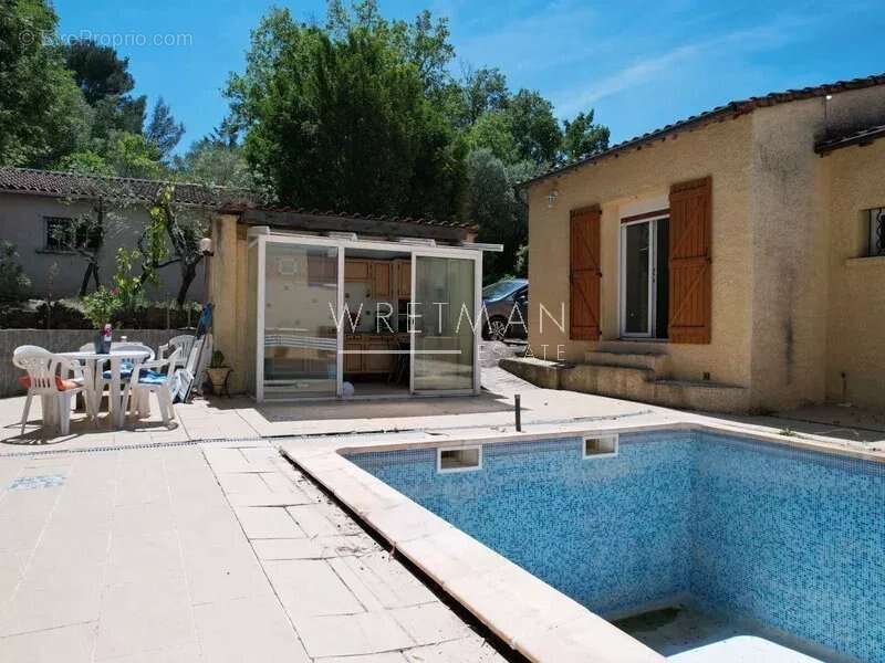 Maison à LE LUC