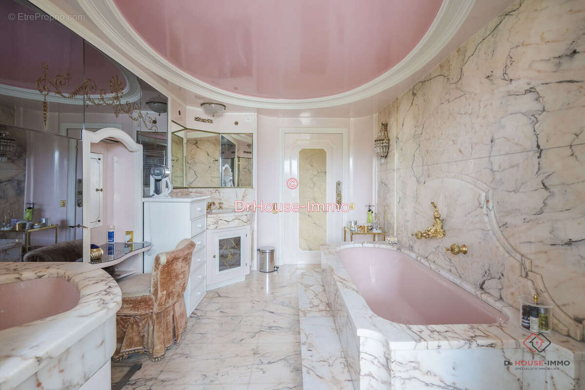 Maison à BRY-SUR-MARNE