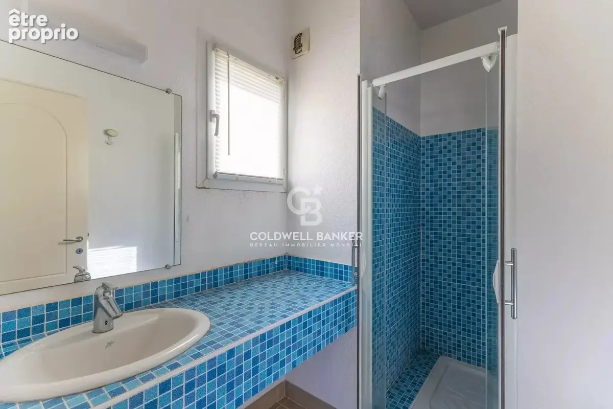 L'ile-rousse - Centre ville - Grand T4 en duplex - Cave & garage - photo 28