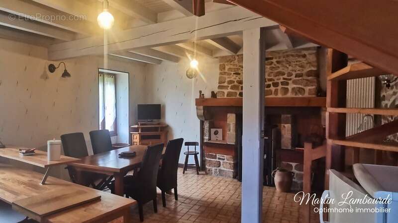 Maison à AUGNE