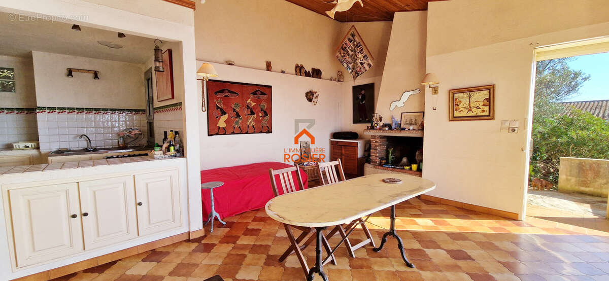 Maison à HYERES