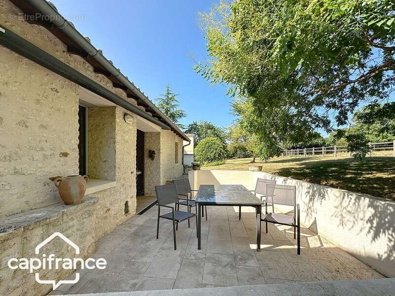 Propriété 12 pièces proche de THOUARS (79) un lieu d’exception - photo 23