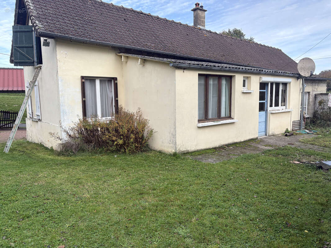 Maison à MOYENNEVILLE