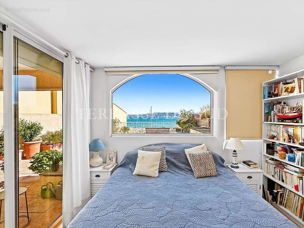 Appartement à MARSEILLE-8E