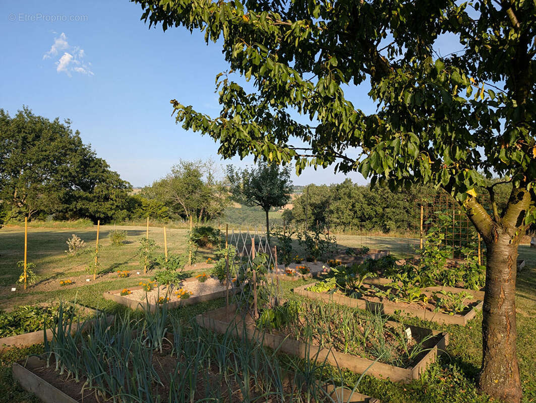 Maison avec gîte à proximité de NAJAC - photo 2