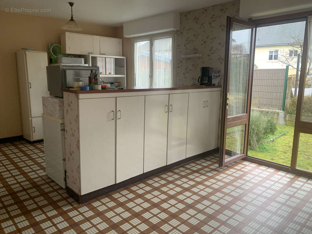 Maison à NAZELLES-NEGRON