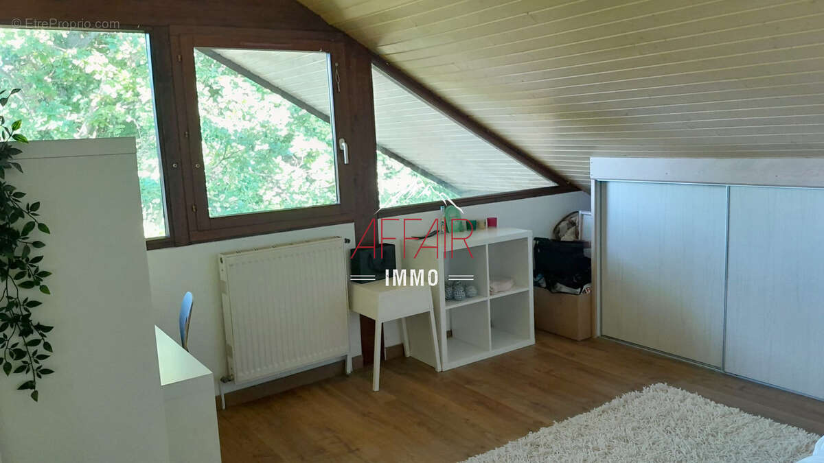 Maison à NEYDENS