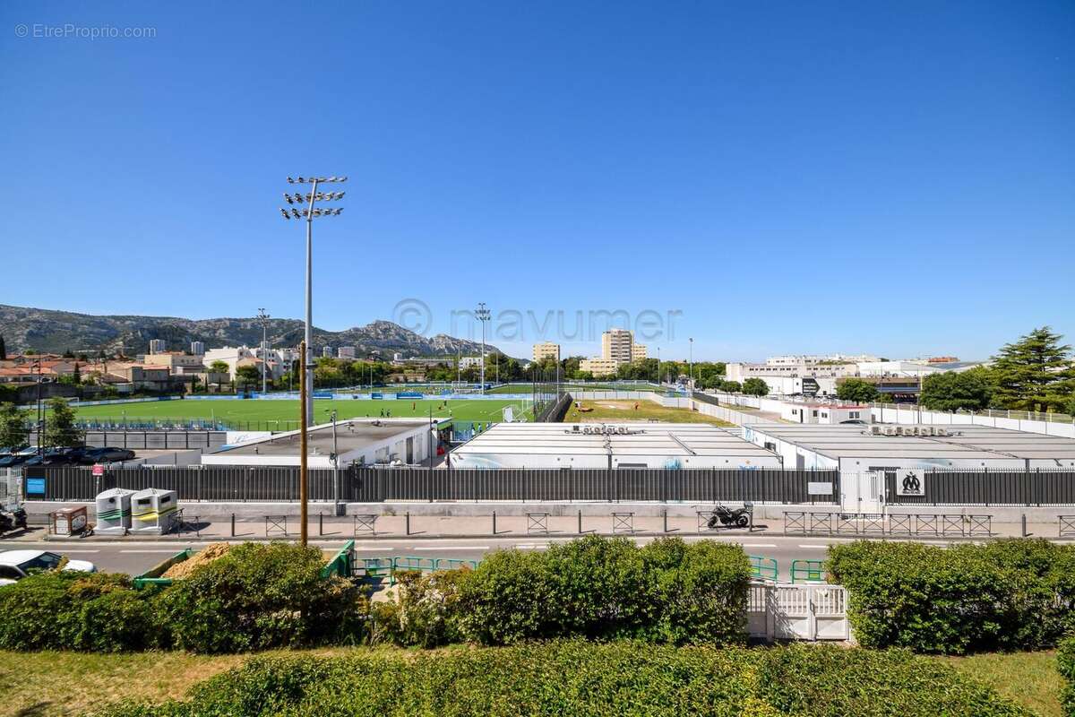 Appartement T3 avec terrasse et box Mazargues/ St Anne 13009 Marseille n°5 - Appartement à MARSEILLE-9E