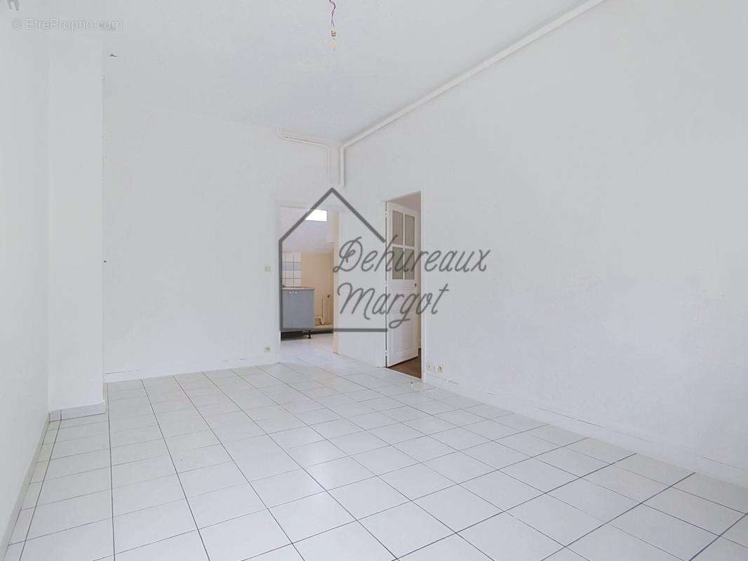 Appartement à SAINT-CYR-SUR-LOIRE