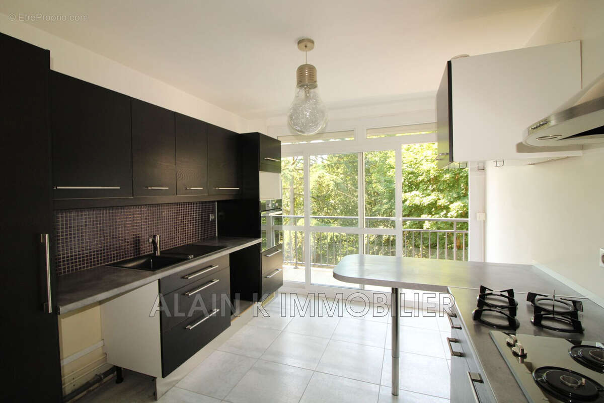 Appartement à VELIZY-VILLACOUBLAY