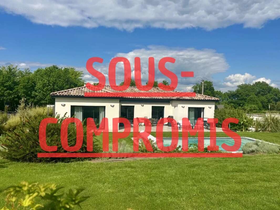 Maison à LAPEYROUSE-FOSSAT