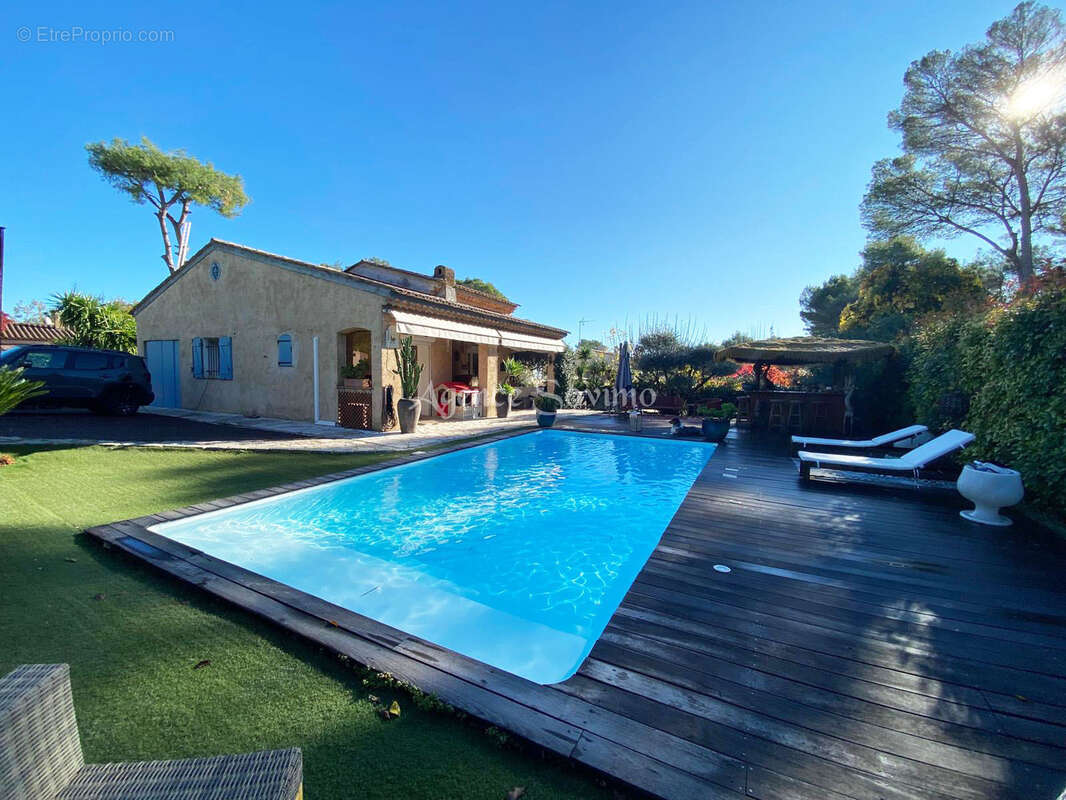 Maison à MOUGINS