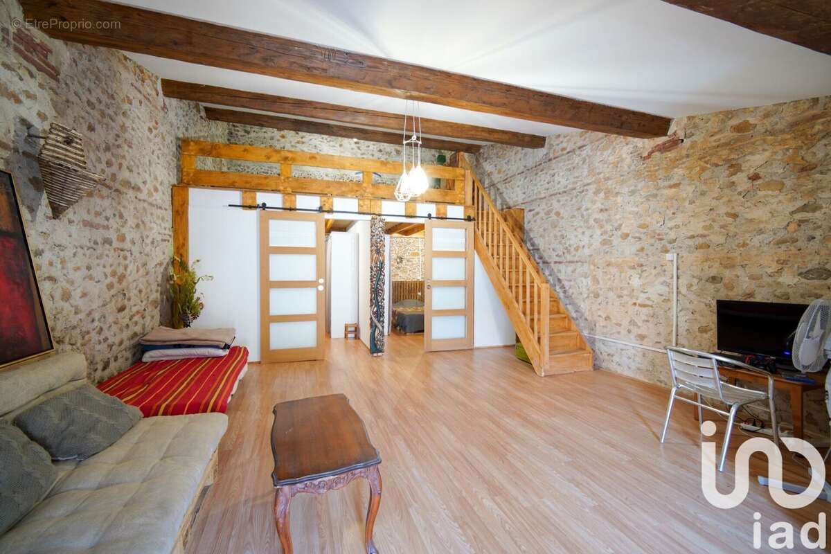 Maison 94 m² à Pia  - photo 5