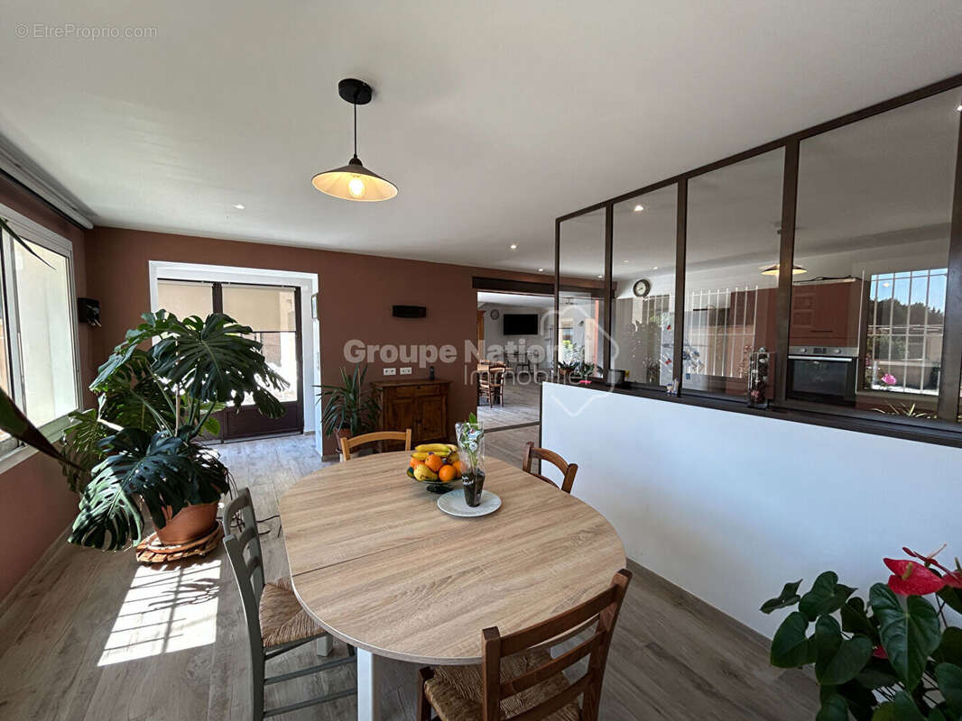 Maison à BEAUMES-DE-VENISE