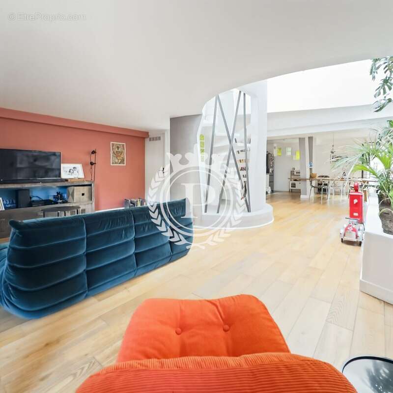 Maison à L'HAY-LES-ROSES