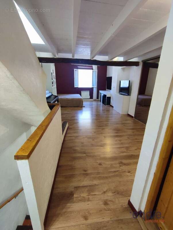 Appartement à LORGUES