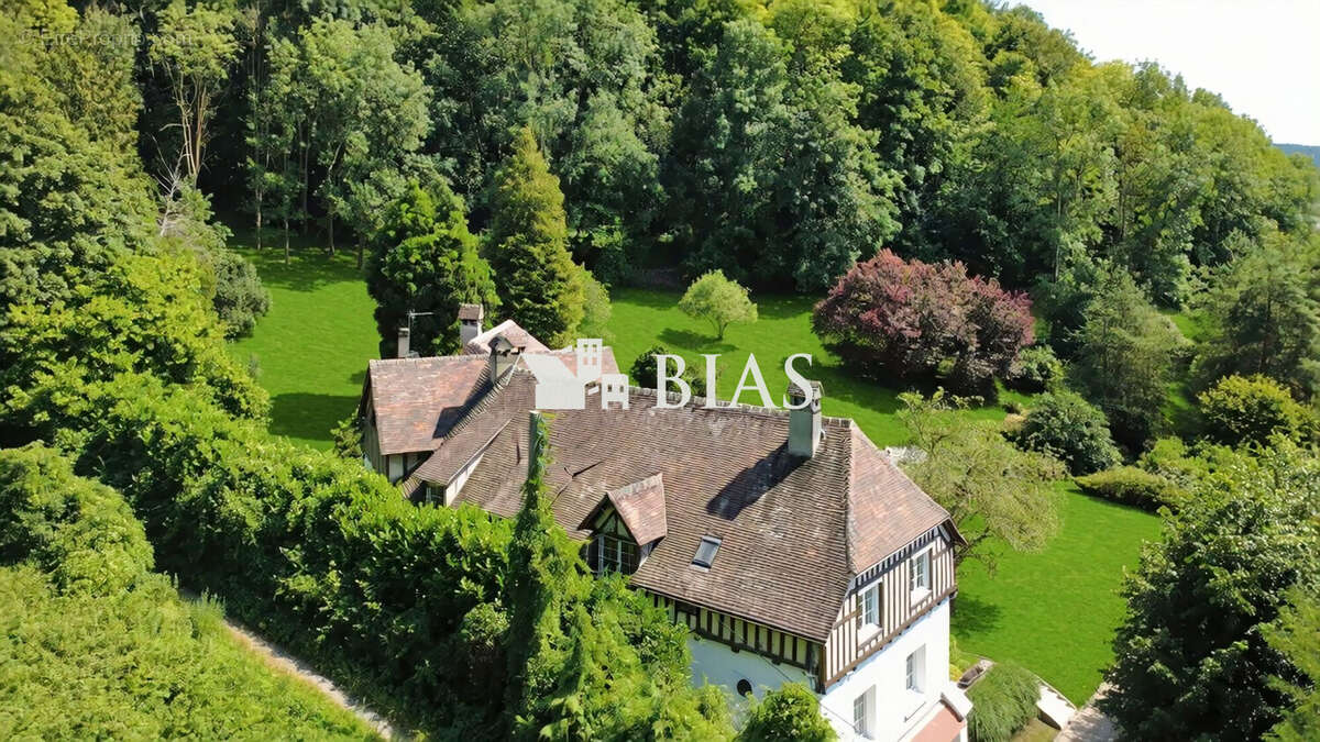 Maison 350 m² à Pont-Audemer  - photo 5