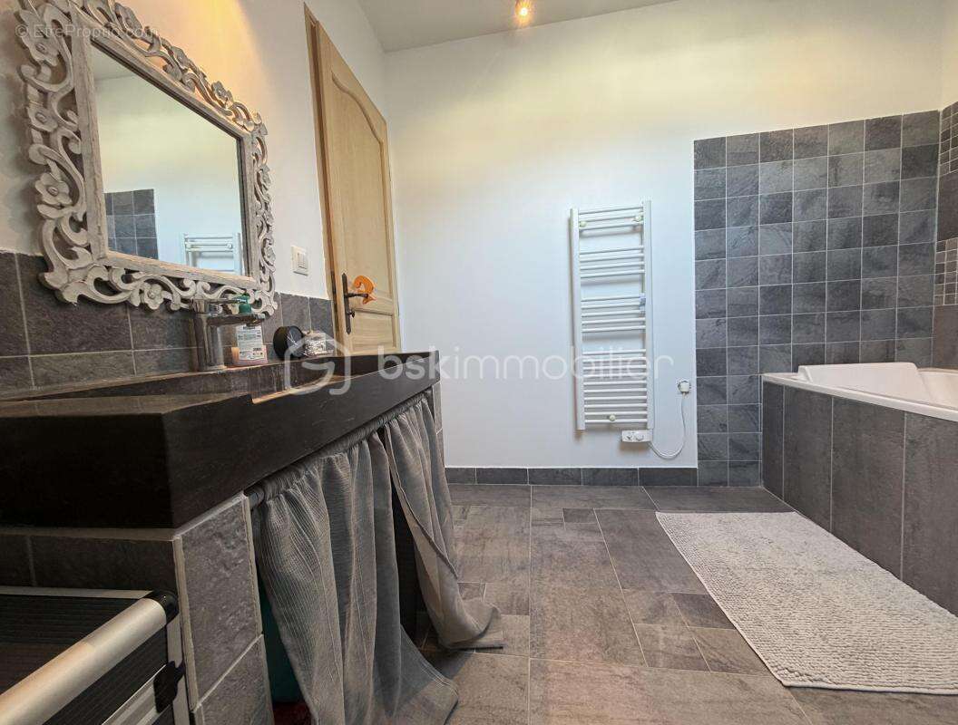 Maison à BOISSY-LE-CHATEL