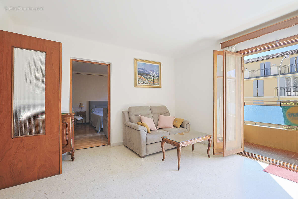 Appartement à HYERES