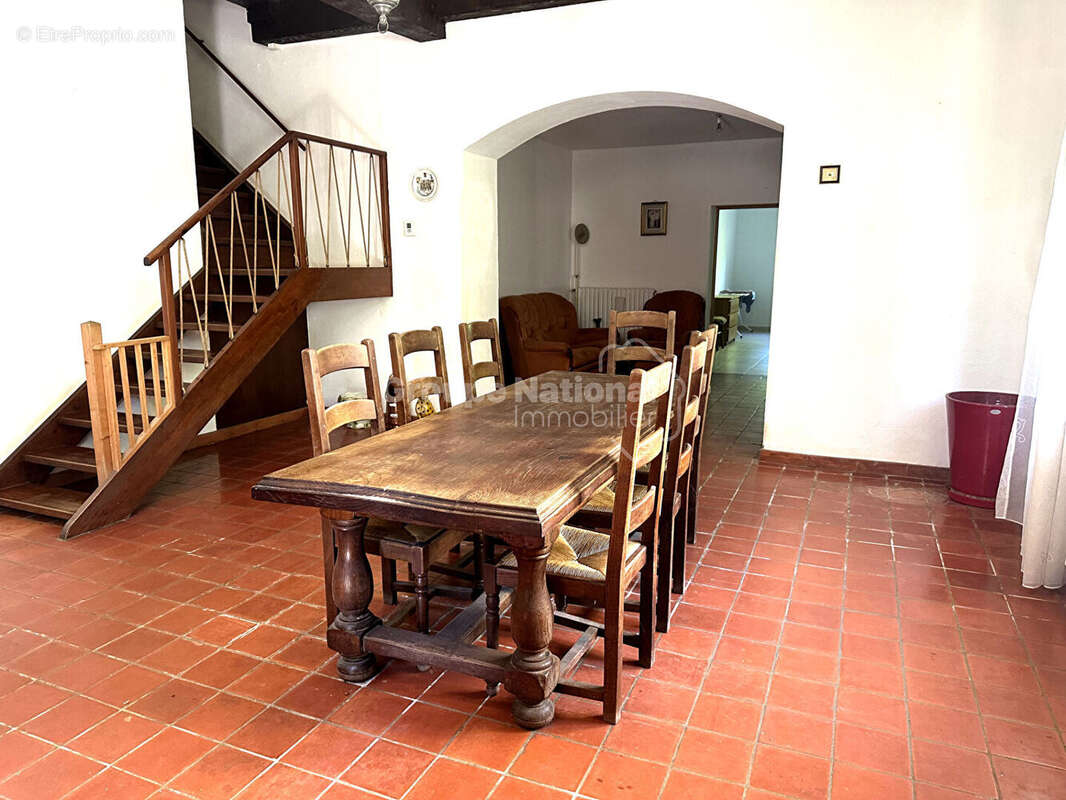Maison à MAUGUIO