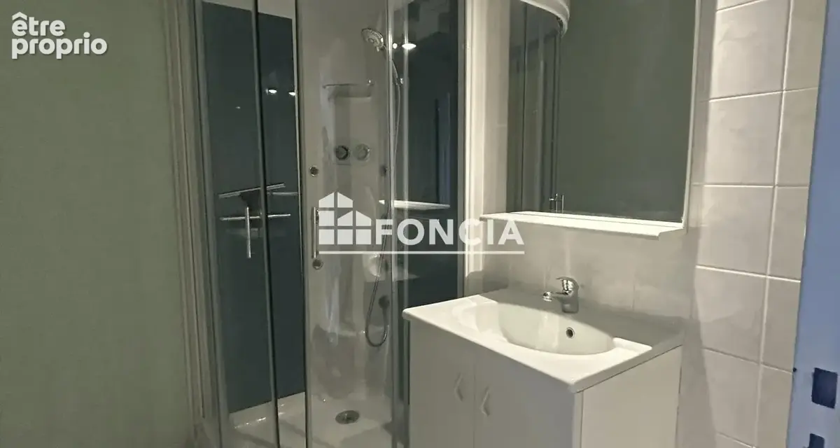 Centre-ville appartement balcon, stationnement - photo 6