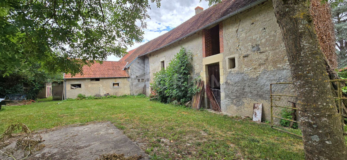 Maison à SAINT-PERE