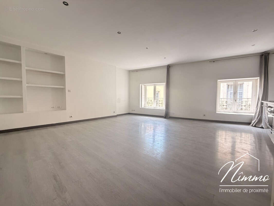 Appartement à NIMES