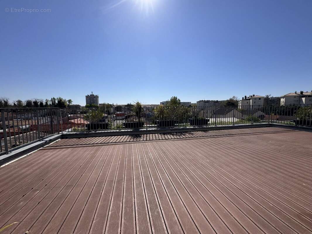 Appartement à BORDEAUX