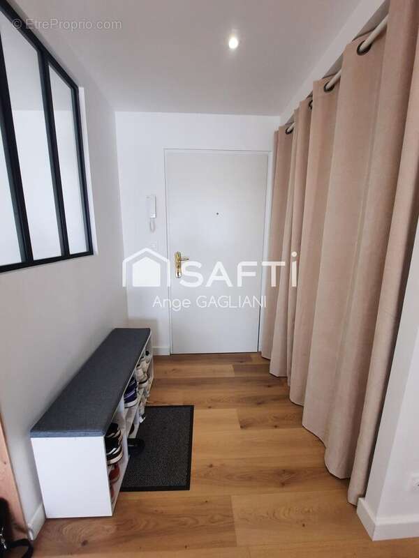 Photo 4 - Appartement à LAVAL