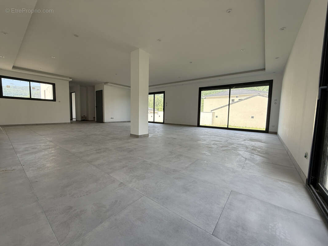 Maison à SAINT-AFFRIQUE