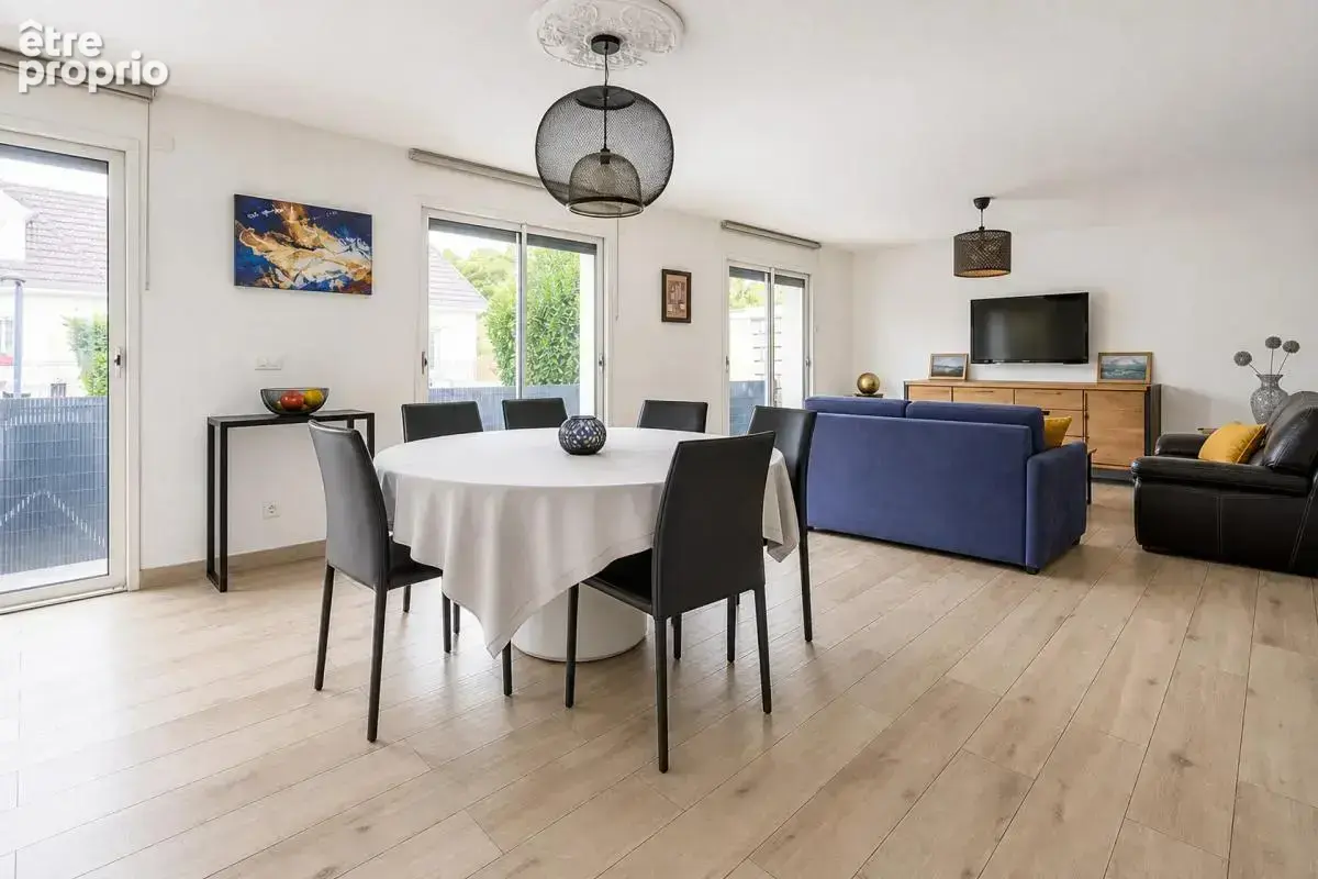 Maison spacieuse et rénovée à Romainville - photo 4