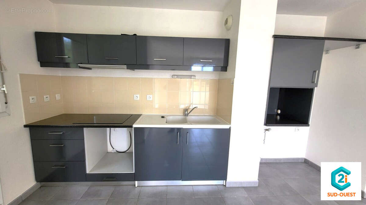 Appartement à LA SALVETAT-SAINT-GILLES