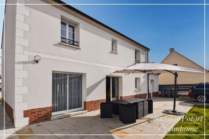 Maison à CHOISY-AU-BAC