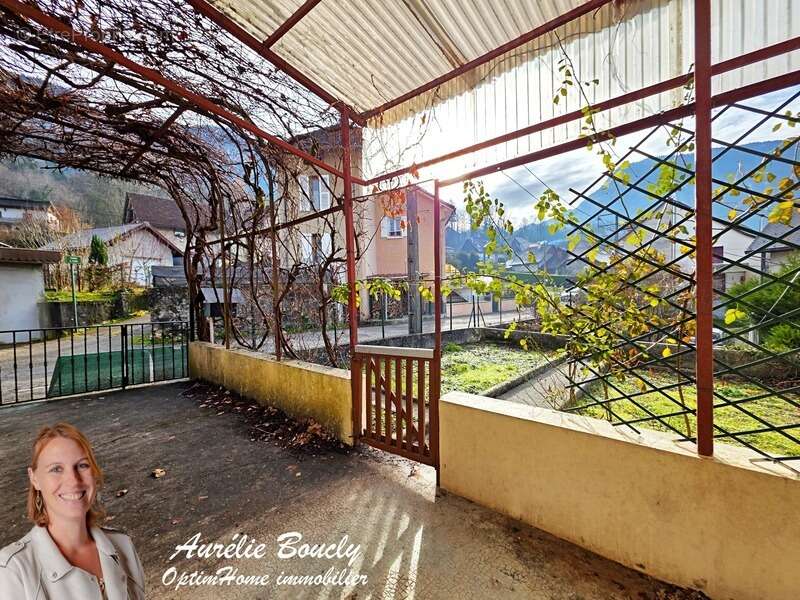 Maison à SAINT-LAURENT-DU-PONT