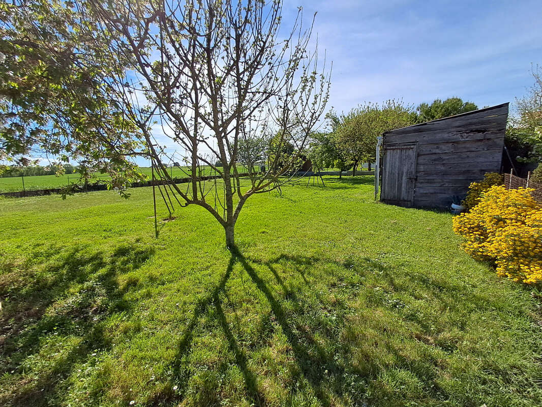 Maison à JAUNAY-CLAN