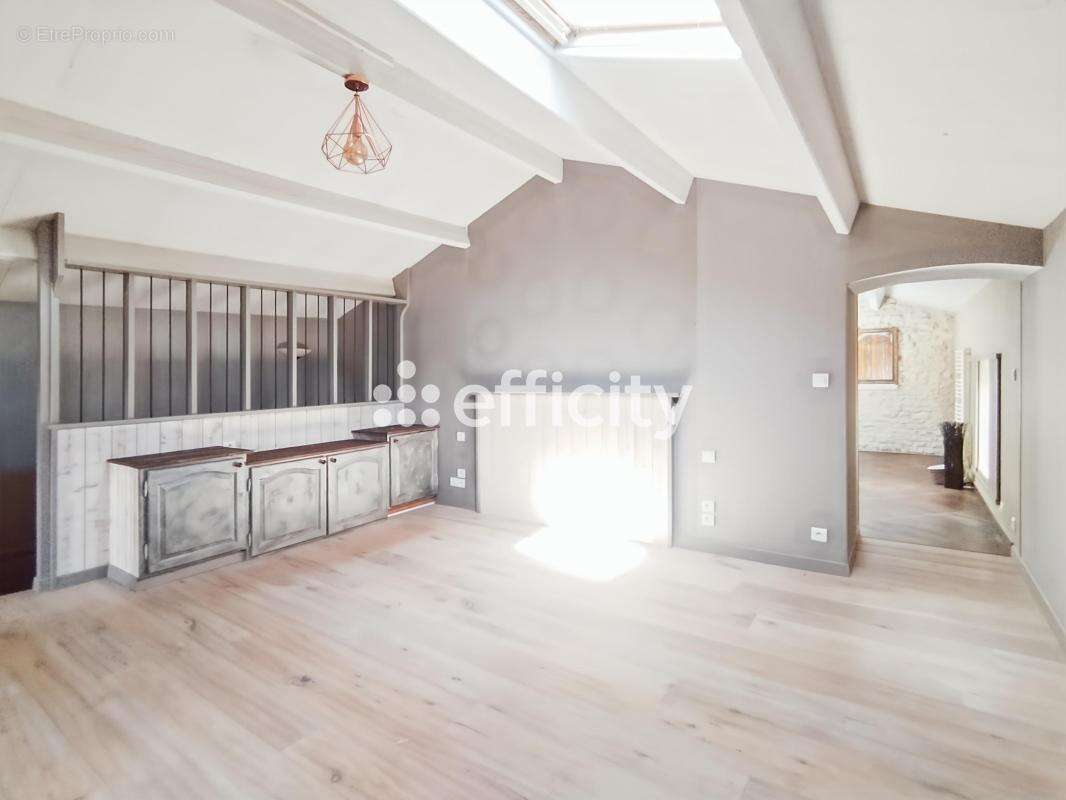 Maison 250 m² à Chambon  - photo 13