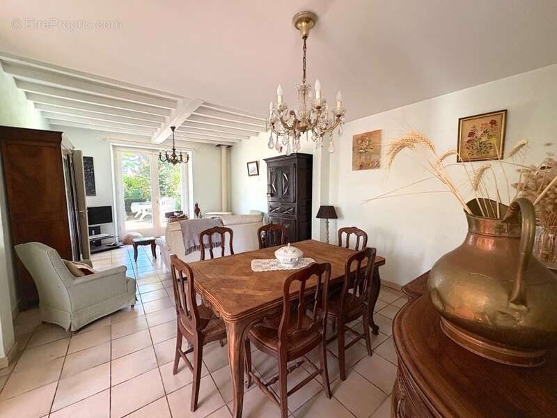 Maison à EUGENIE-LES-BAINS