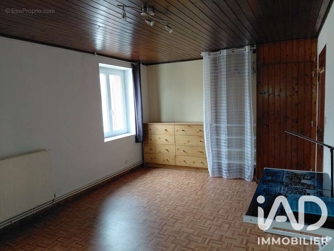 Photo 7 - Appartement à SAINT-ETIENNE-DE-CUINES
