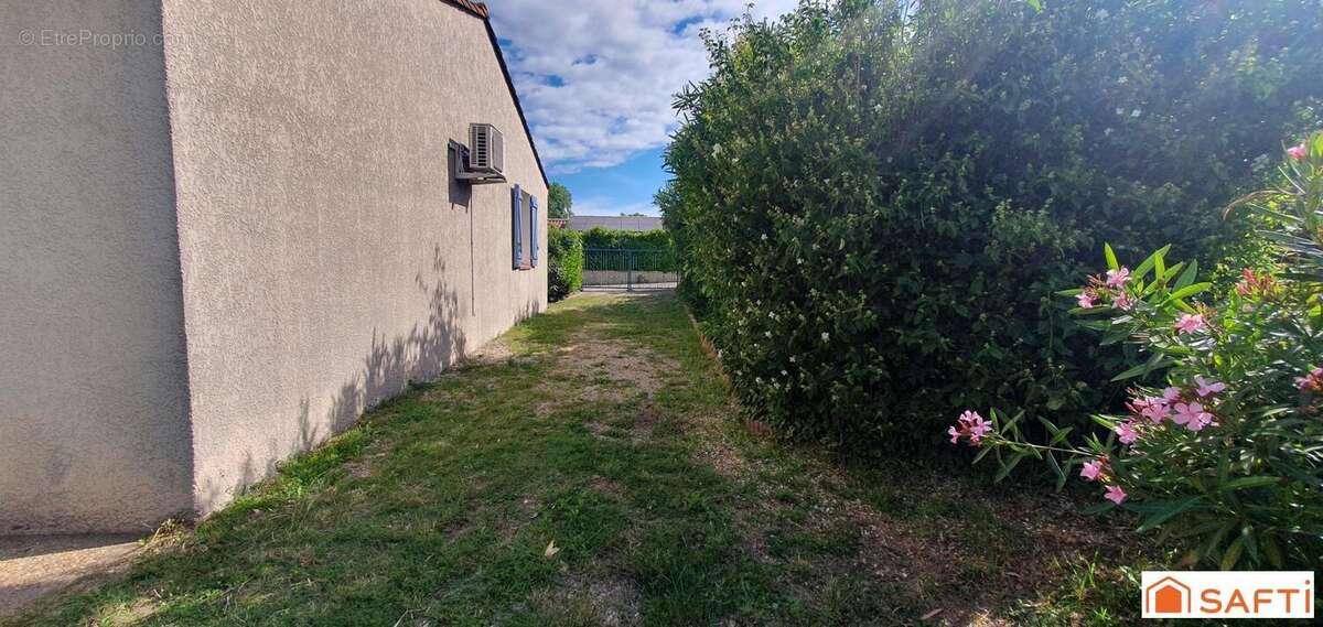 Photo 3 - Maison à LE PONTET