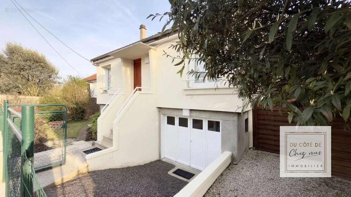 Maison à SAINTE-SAVINE