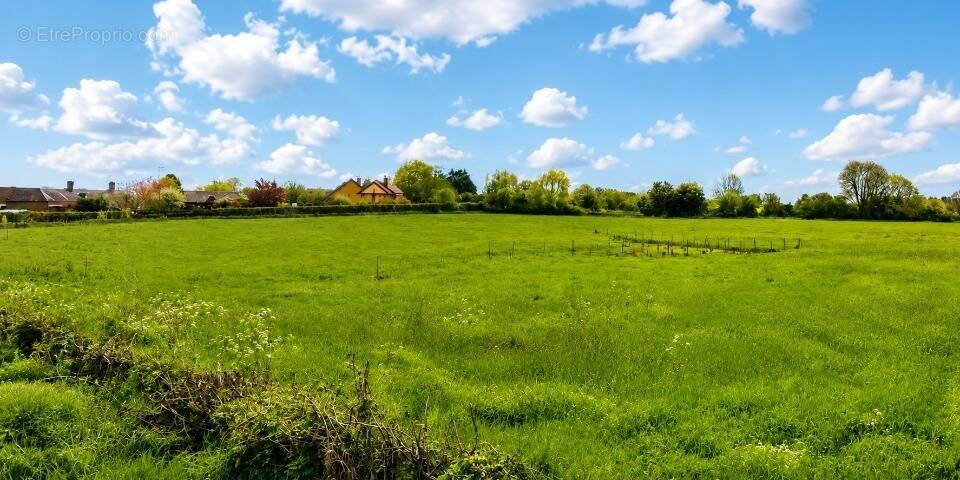 Photo Terrain à Saumont-La-Poterie au prix de 56 000€
