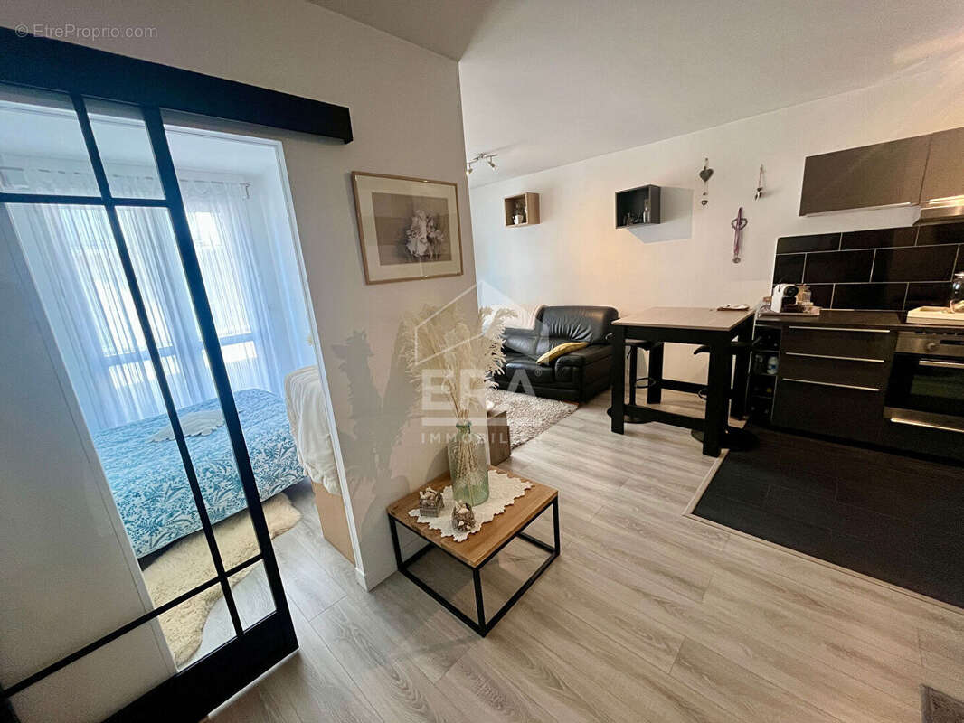 Appartement à VILLEPREUX
