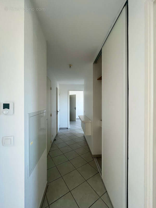 A VENDRE- Appartement T4 avec double garage, parking et terrasse- Résidence avec piscine - photo 9