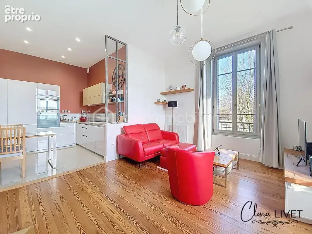  Exclusivité – T3 de charme dans maison de maître du XIXe siècle – Limas  - photo 4